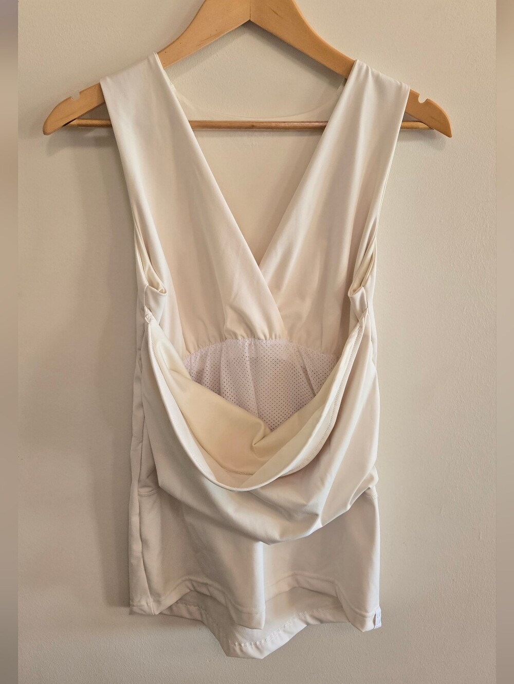 LALABU Soothe Baby Wearing V-Neck Drape Tank Top - Ivory